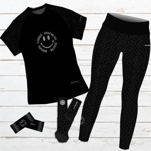 Pack negro coleccion smiles con mallas largas, calcetines, diadema y camiseta