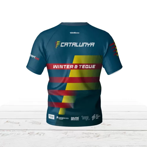 Darrera samarreta tècnica oficial Federació Catalana d'Agility. Trasero Camiseta técnica oficial de la Federación Catalana d'Agility.