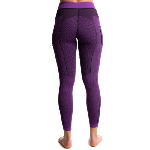 Malla larga compresiva mujer en color lila, modelo Mantra parte trasera.
