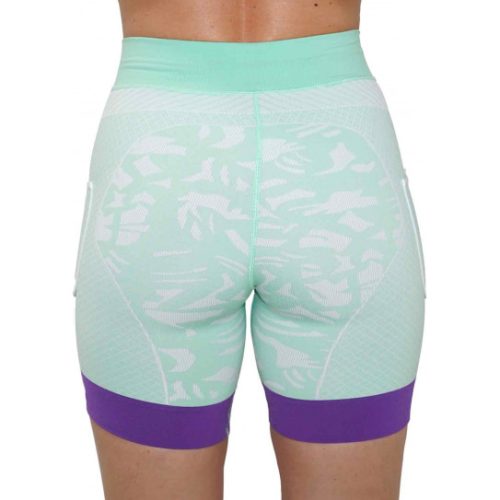 Malla corta compresiva Shiwa mujer en color verde mint con el logo Hanker-Sports en blanco trasero.
