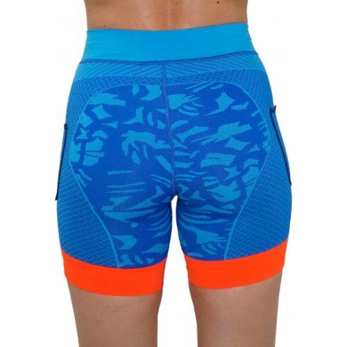 Malla corta compresiva Shiwa mujer en color turquesa con el logo Hanker-Sports en blanco trasero.